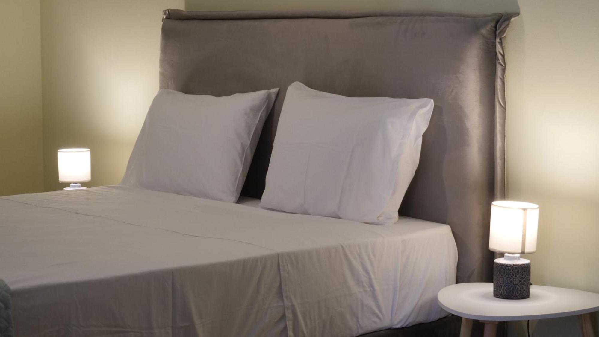 Apartment Classic Athenian House 2mins From Metro *